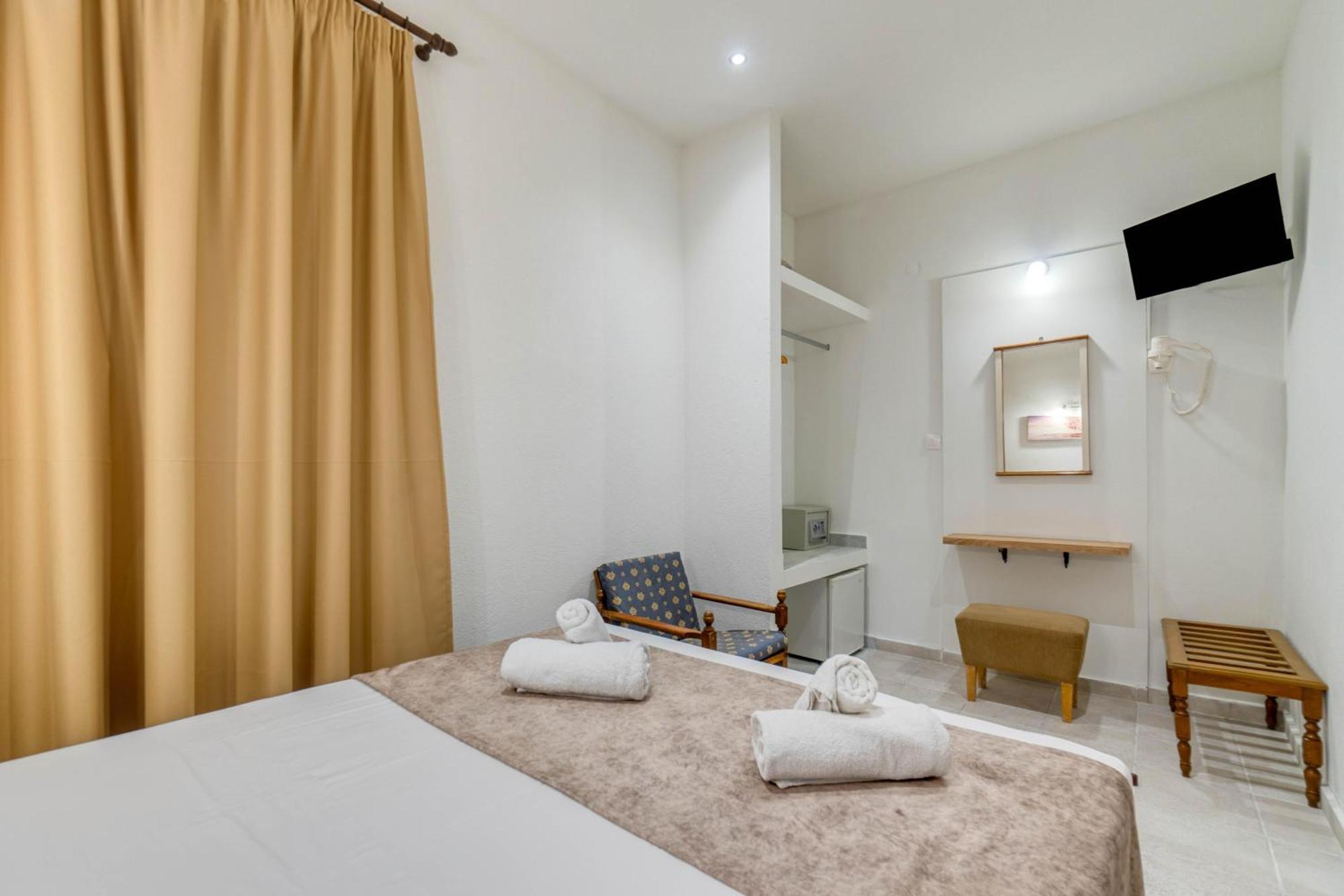 Angela Hotel & Apartments กูเวีย ภายนอก รูปภาพ